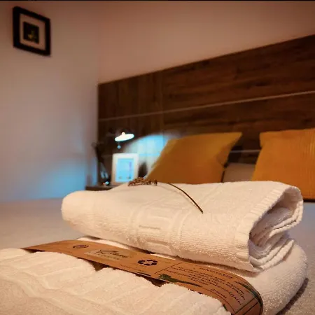 Casitas De Santillana * Santillana del Mar