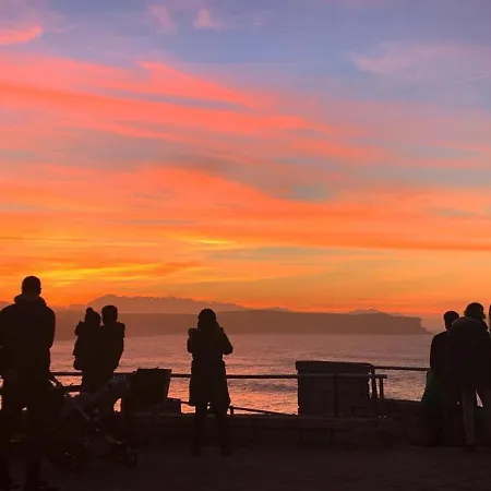Casitas De Santillana Hébergement de vacances