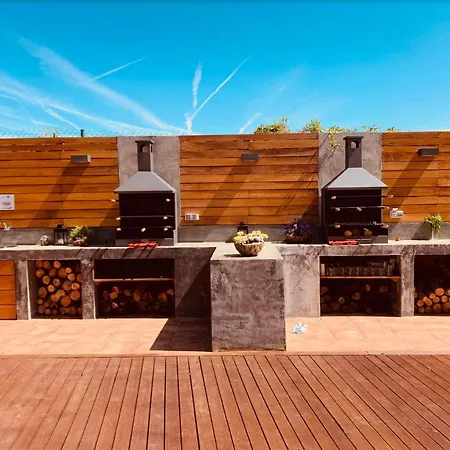 Casitas De Santillana * Сантильяна-дель-Мар