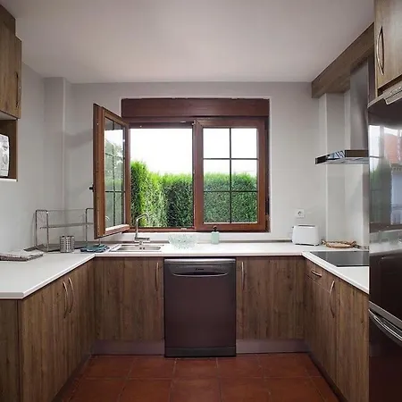 Casitas De Santillana Hébergement de vacances