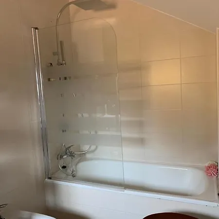 Casitas De Santillana Дом отдыха Сантильяна-дель-Мар