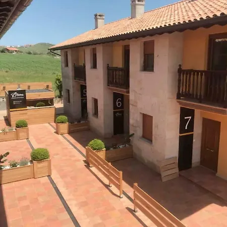 Casitas De Santillana Сasa de vacaciones *