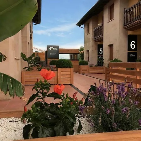 Casitas De Santillana Сантильяна-дель-Мар