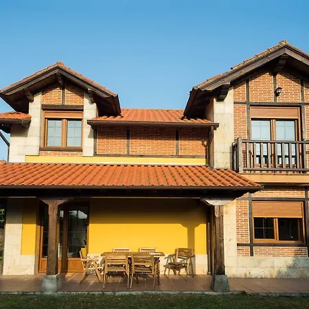 Casitas De Santillana *