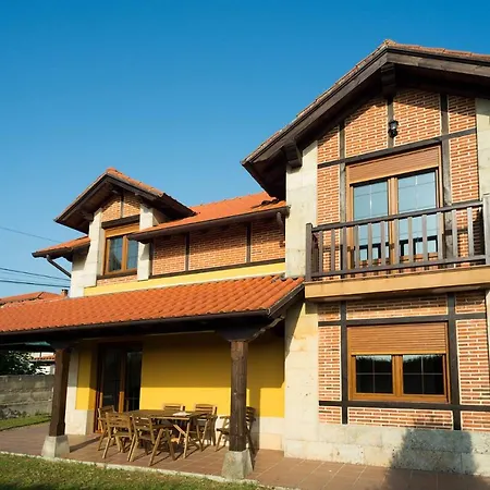 Casitas De Santillana