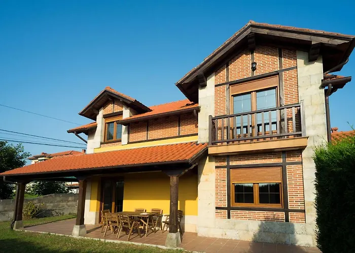 Casitas De Santillana