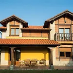 Casitas De Santillana *